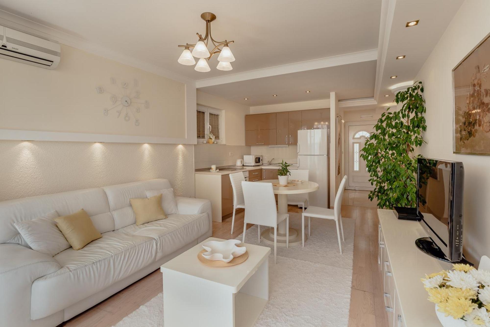 Apartments Porobic Херцег-Нови Экстерьер фото
